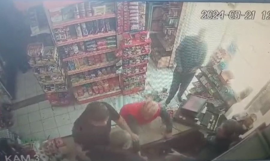 Siyasi Parti Broşürü Kavgasında Tek Kurşunla Can Verdi