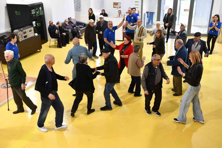 Tepebaşı’nda Yaşlılara Saygı Haftası Etkinlikleri