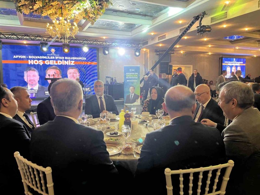 Bakan Işıkhan: "konya İle Aynı Kulvarda Sayılabilecek Eskişehir, Neden Şehircilikte Bu Kadar Geride Kaldı?"