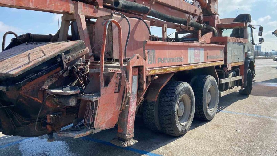 Cip Kamyona Arkadan Çarptı: 1 Yaralı