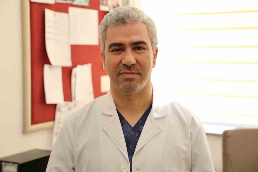 Uzmanlardan Kalp Hastalarına "iftarda Aşırı Yüklenmeyin" Uyarısı