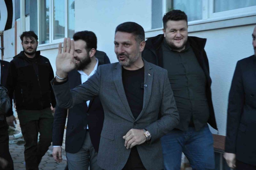 Sazova Mahallesi’nin Mevlid-i Şerif Programı Binlerce Kişinin Katılımıyla Gerçekleştirildi