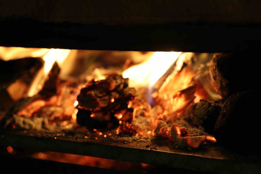 İftar İle Sahur Arası Vazgeçilmez Lezzet: ’közde Çay’