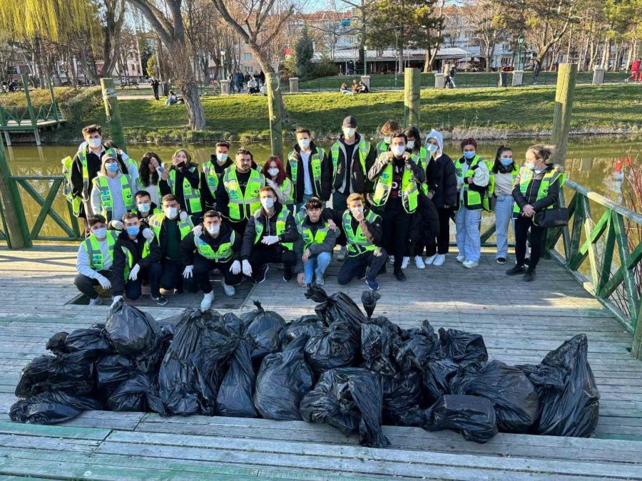 Özkan Alp Gönüllüleri, Duyarlılığı Arttırmak İçin Çöp Topladı