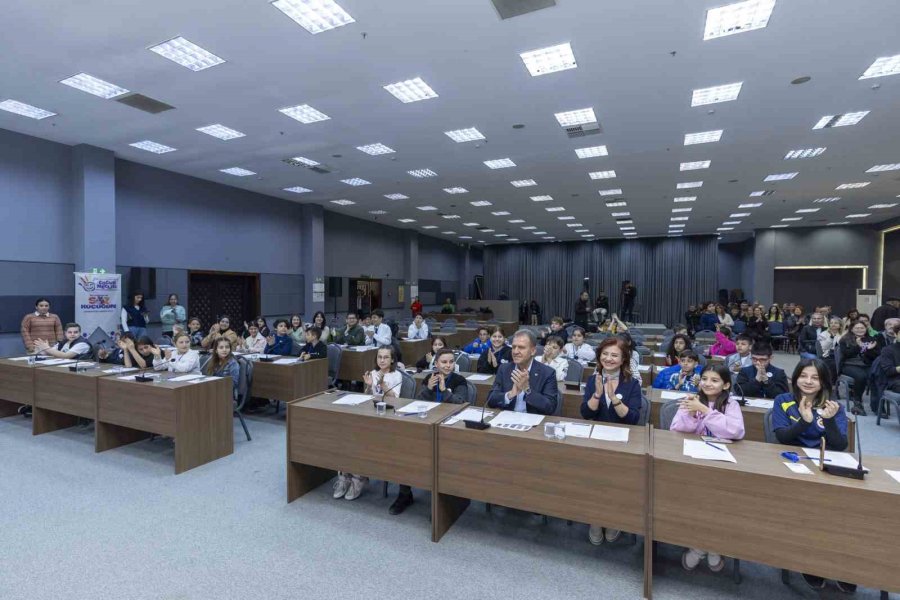 Çocuk Meclisi Üyeleri, Mart Ayı Olağan Toplantısında Bir Araya Geldi