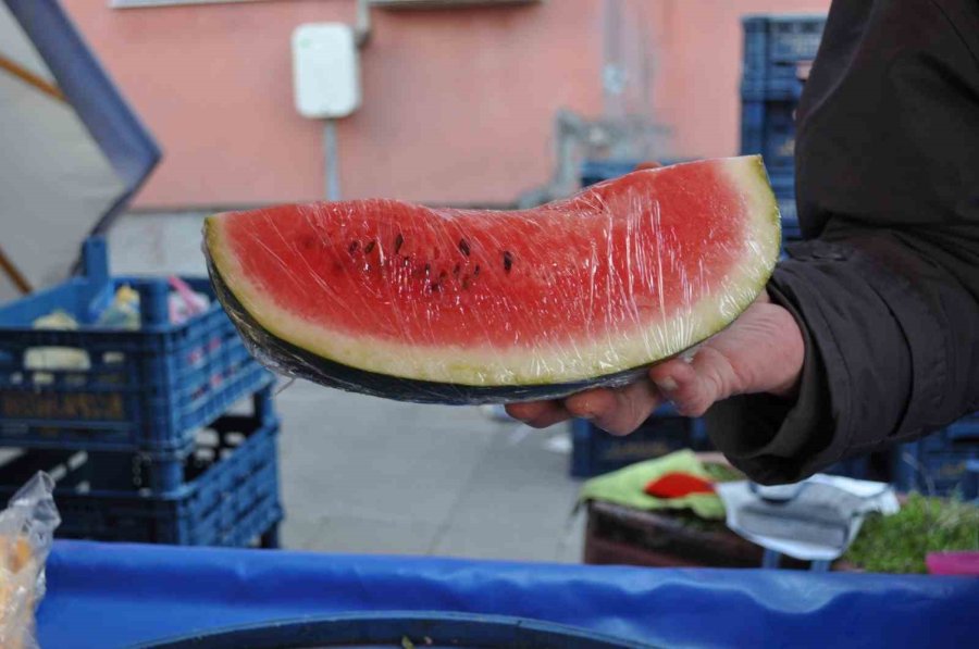 Karpuz Pazar Tezgahlarında Yerini Almaya Başladı