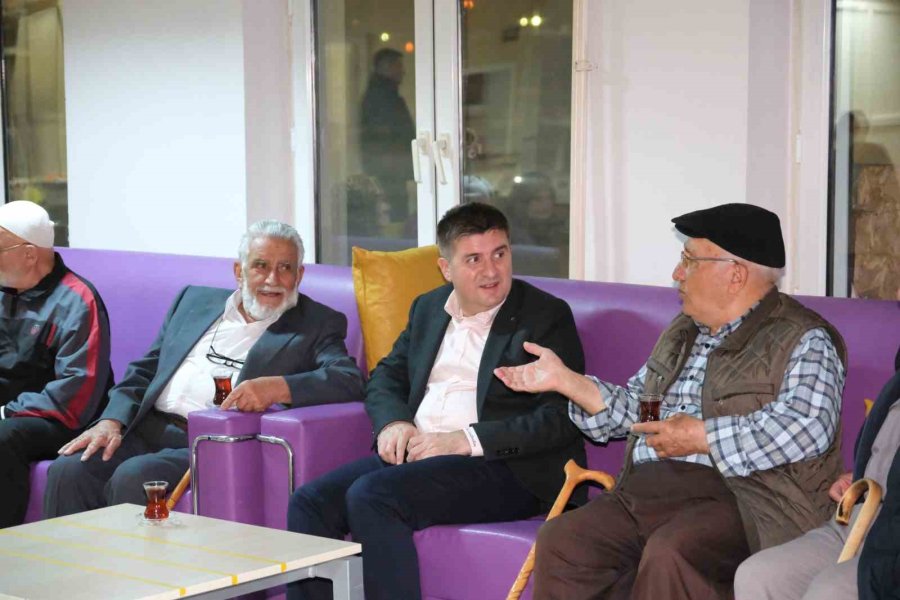 Vali Sarıibrahim, İftarını Huzurevi Sakinleri İle Birlikte Açtı