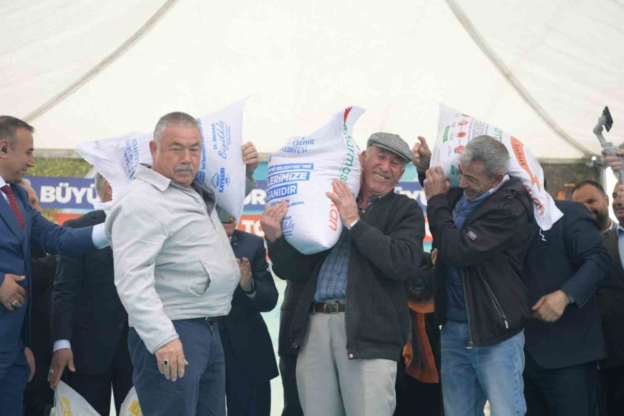 Başkan Büyükkılıç, Kayseri’de Tarım Ve Gıda Ürünleri İhracatının 12 Kat Arttığını Duyurdu