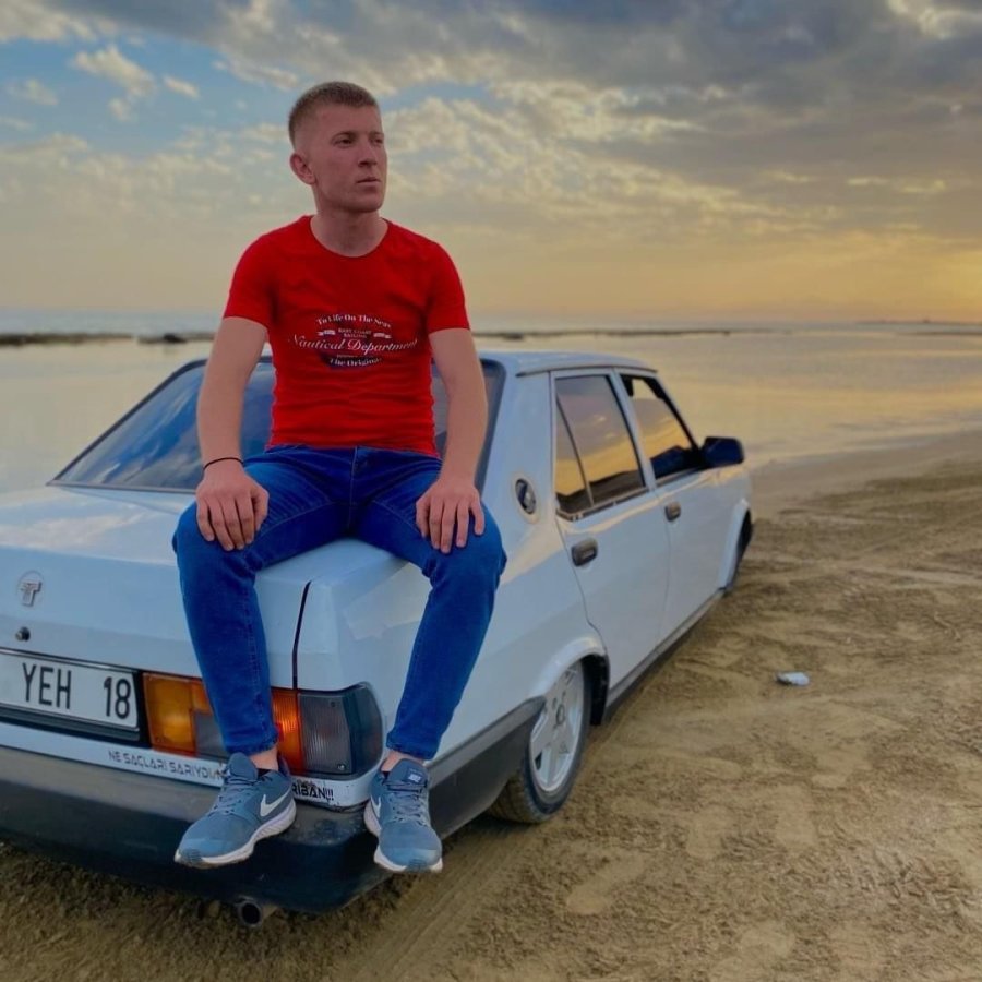 (düzeltme) Antalya’da 3 Aracın Karıştığı Feci Kaza: 3 Ölü