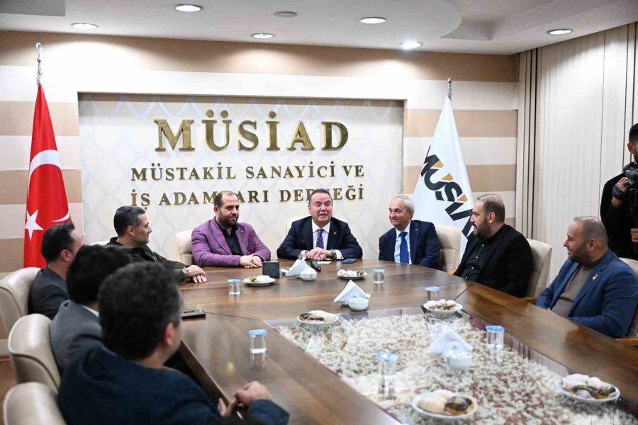 Başkan Böcek: "iş Adamlarımızla İşbirliği İçinde Çalışacağız"