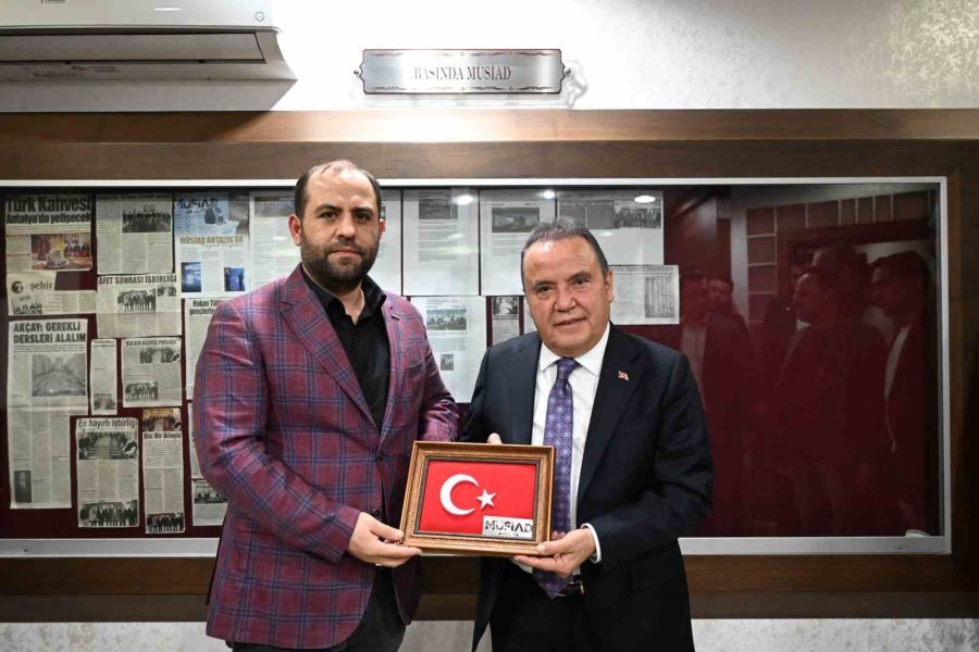 Başkan Böcek: "iş Adamlarımızla İşbirliği İçinde Çalışacağız"