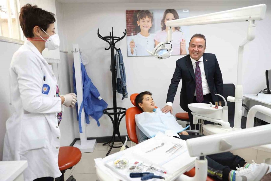 Başkan Böcek: “halkçı Projeler Sürecek”