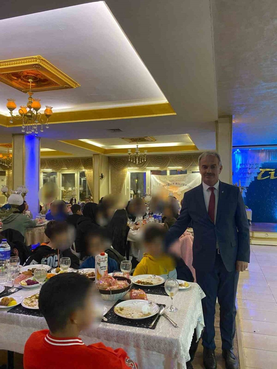 Yetim Çocuklar ‘kardeşlik Buluşmasında’ Bir Araya Geldi