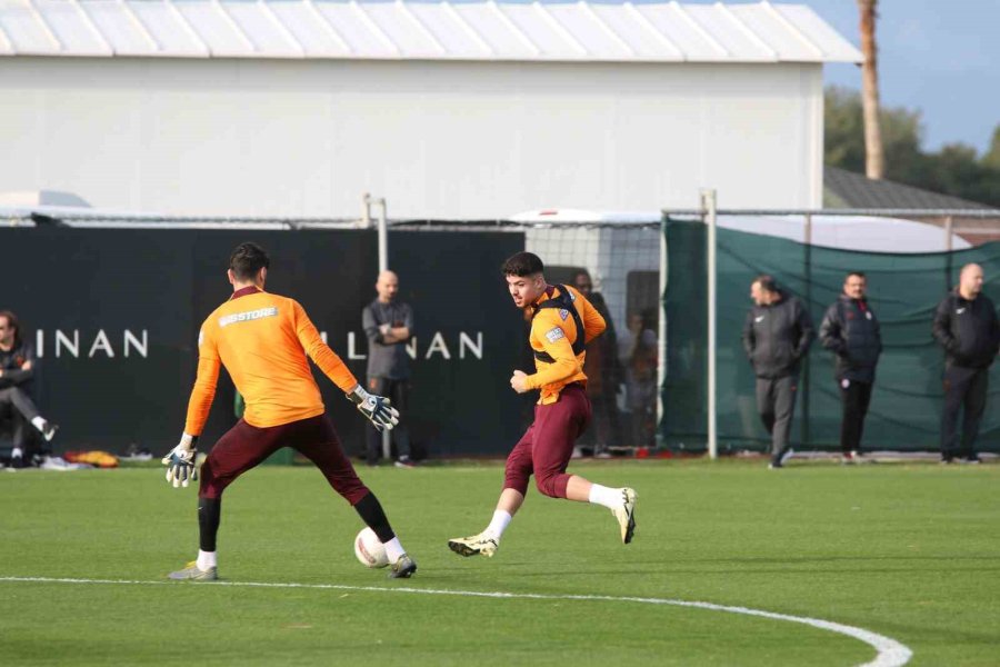 Galatasaray, Antalya’da Hatayspor Maçı Hazırlıklarına Sürdürdü