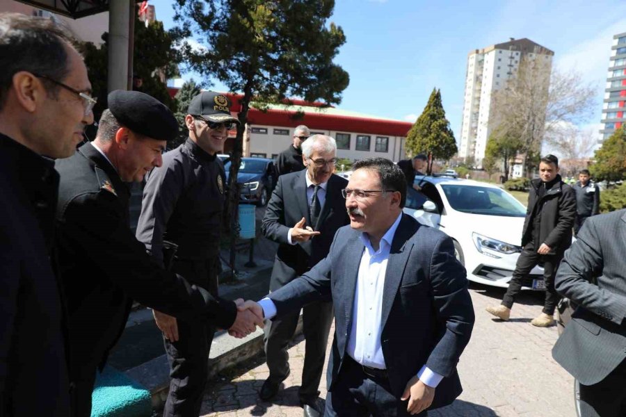 İntiharı Önleme İl Koordinasyon Kurulu Vali Çiçek Başkanlığında Toplandı