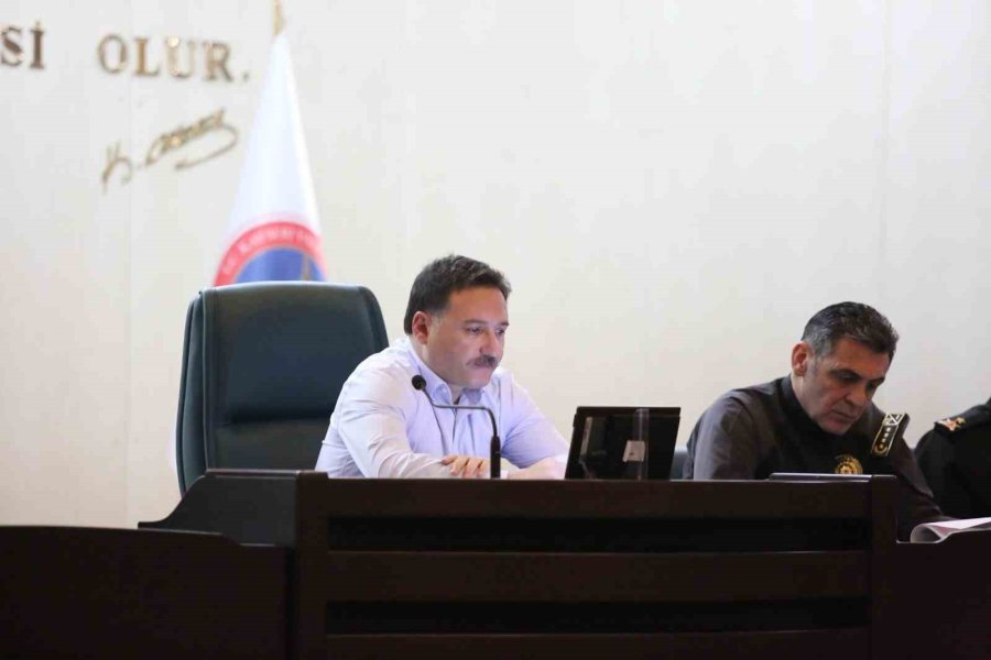 İntiharı Önleme İl Koordinasyon Kurulu Vali Çiçek Başkanlığında Toplandı