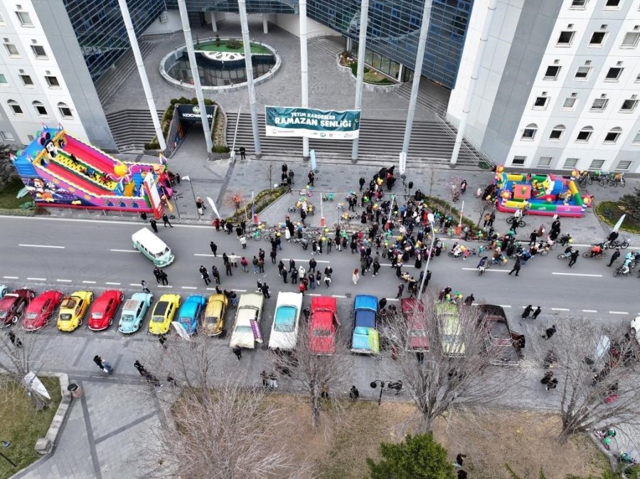 Başkan Çolakbayrakdar, Yetimlerin Gönlünü Fethetti