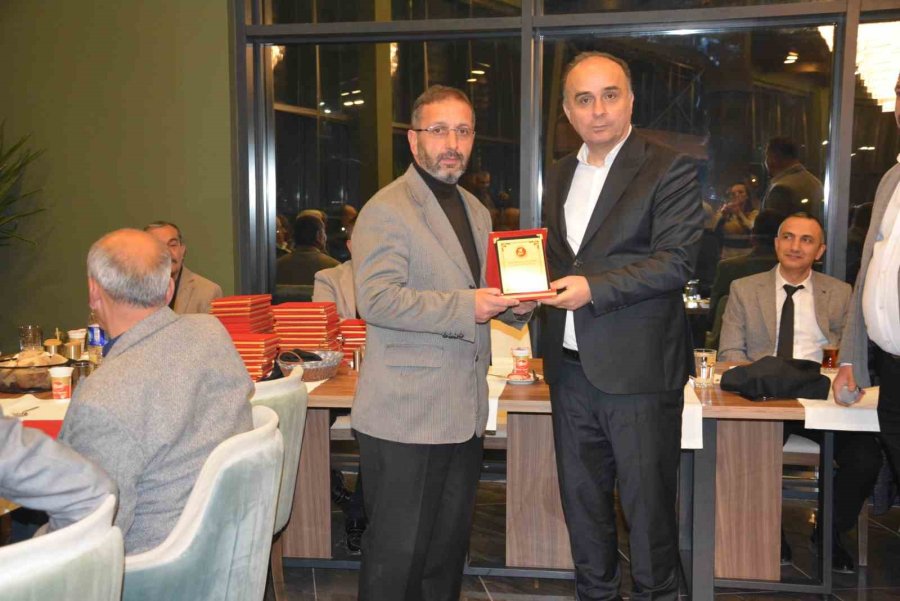 Korkuteli’nin 58 Mahalle Muhtarı İftarda Buluştu