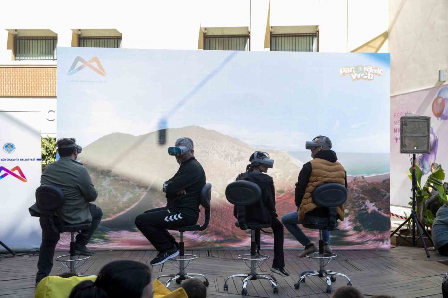 Sanal Gözlükle Mersin’i Keşfettiler