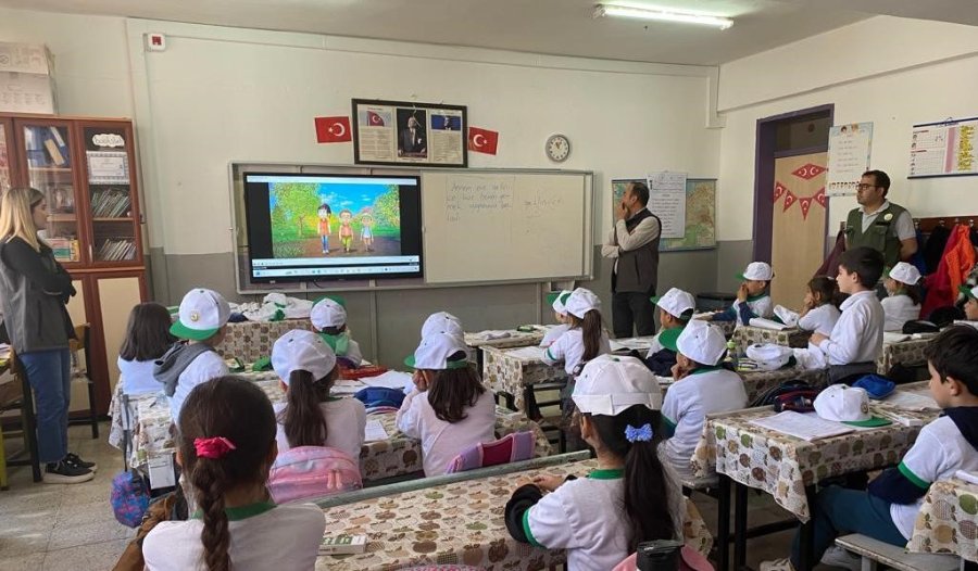 Öğrencilere Orman Bilinci Ve Sevgisi Aşılanıyor
