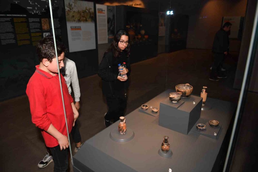 Öğrenciler, ’minikbüs’ Projesiyle Kenti Geziyor