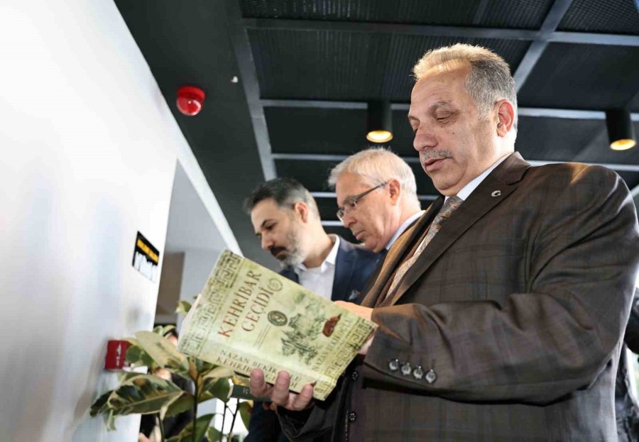 Talas’ta Kitap Kurtları Ödüllendirildi