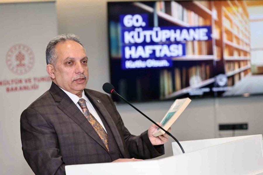 Talas’ta Kitap Kurtları Ödüllendirildi