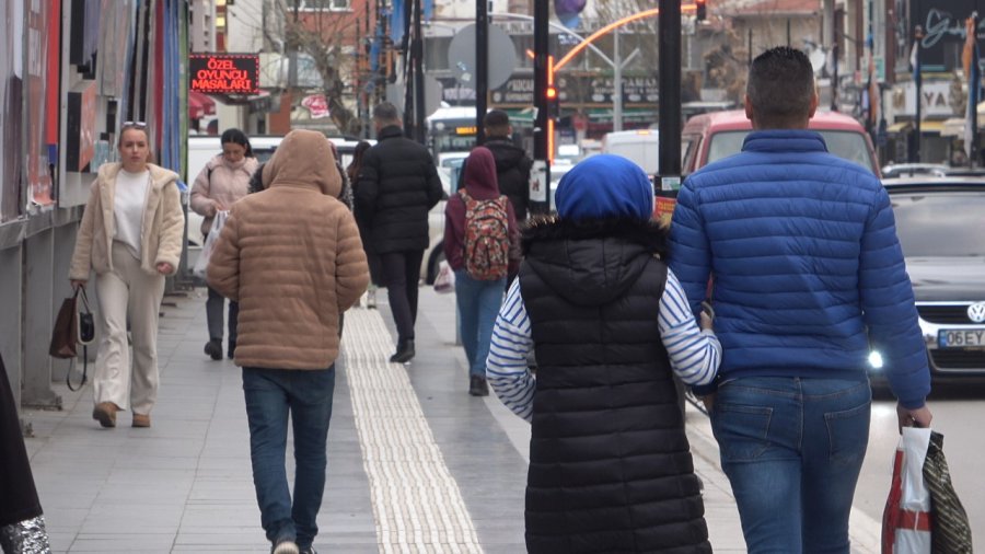 Aksaray’da İftara Dakikalar Kala Tatlı Telaş