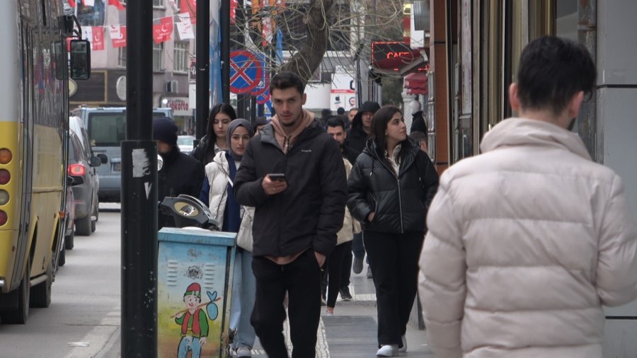 Aksaray’da İftara Dakikalar Kala Tatlı Telaş