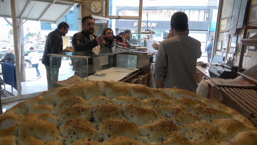 Aksaray’da İftara Dakikalar Kala Tatlı Telaş