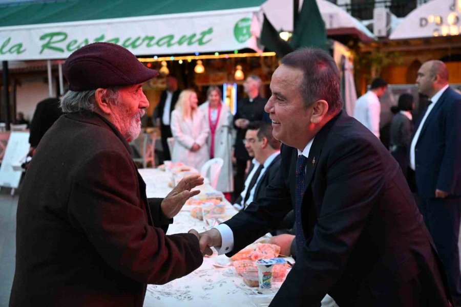 Başkan Böcek: “oy Versin Vermesin Kimseyi Ayrım Yapmadan Yolumuza Devam Edeceğiz”