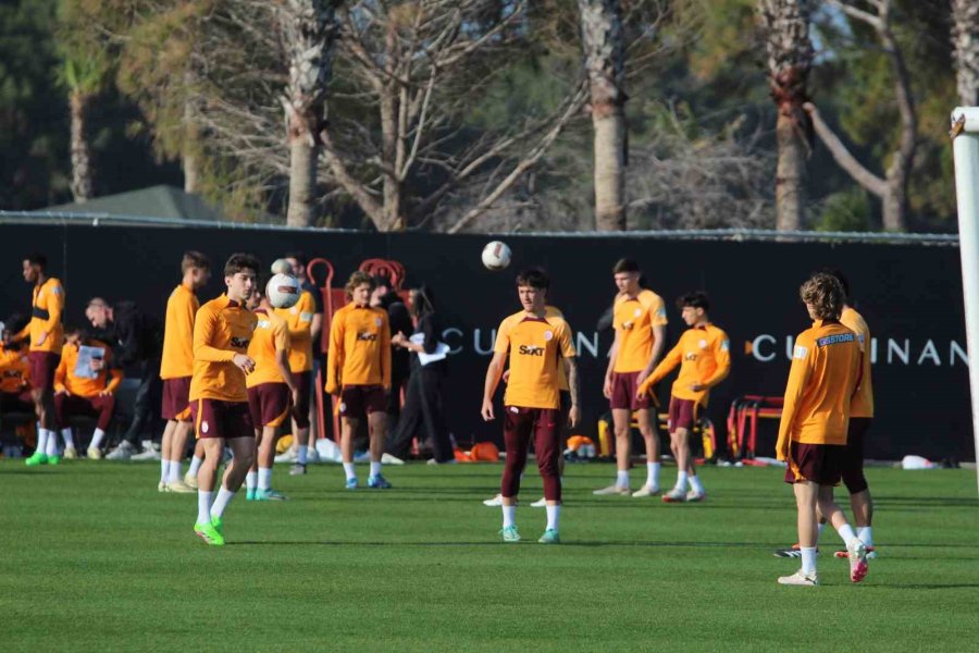 Galatasaray’ın Antalya Kampı Devam Ediyor