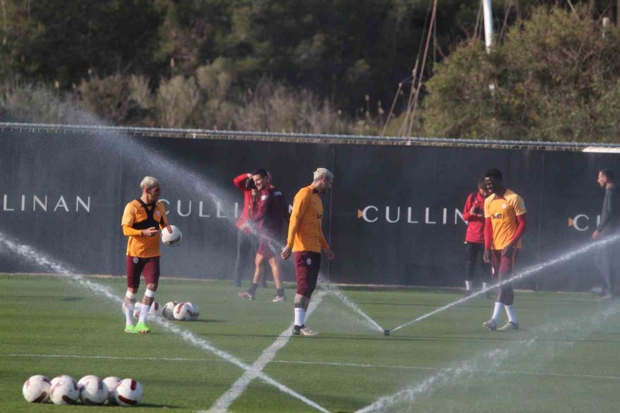 Galatasaray’ın Antalya Kampı Devam Ediyor
