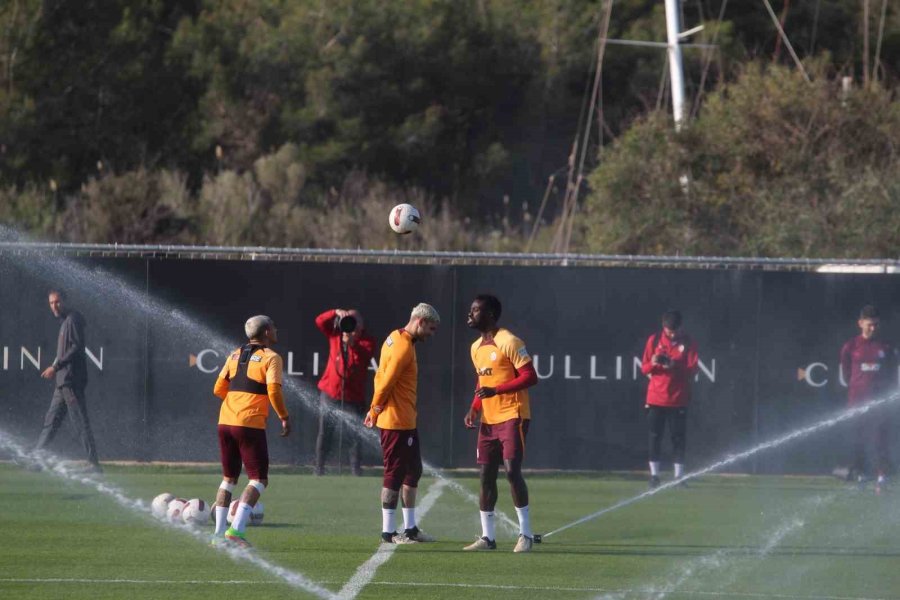 Galatasaray’ın Antalya Kampı Devam Ediyor
