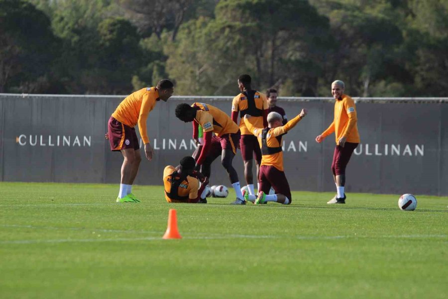 Galatasaray’ın Antalya Kampı Devam Ediyor