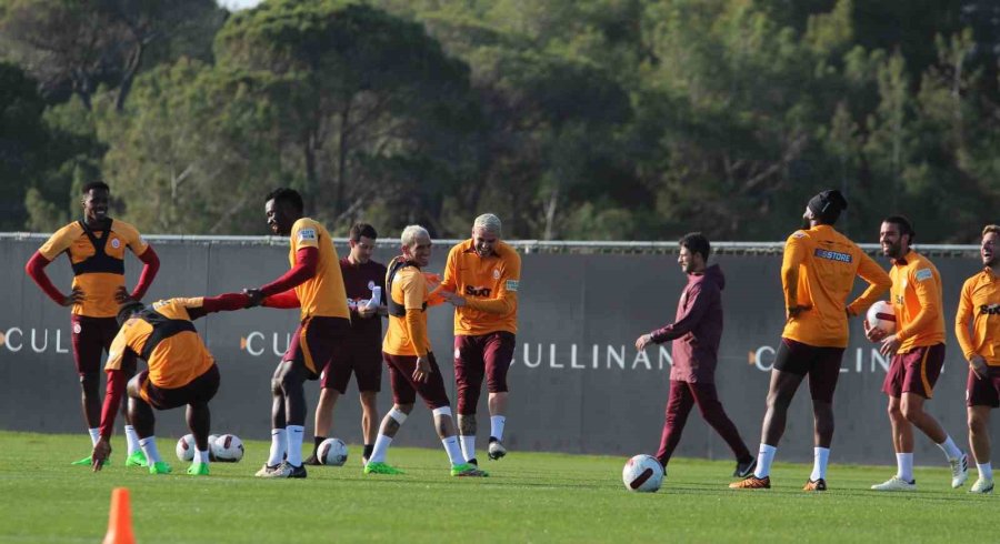 Galatasaray’ın Antalya Kampı Devam Ediyor