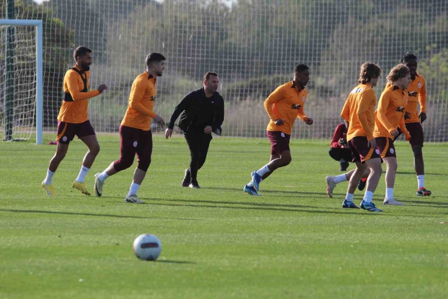 Galatasaray’ın Antalya Kampı Devam Ediyor