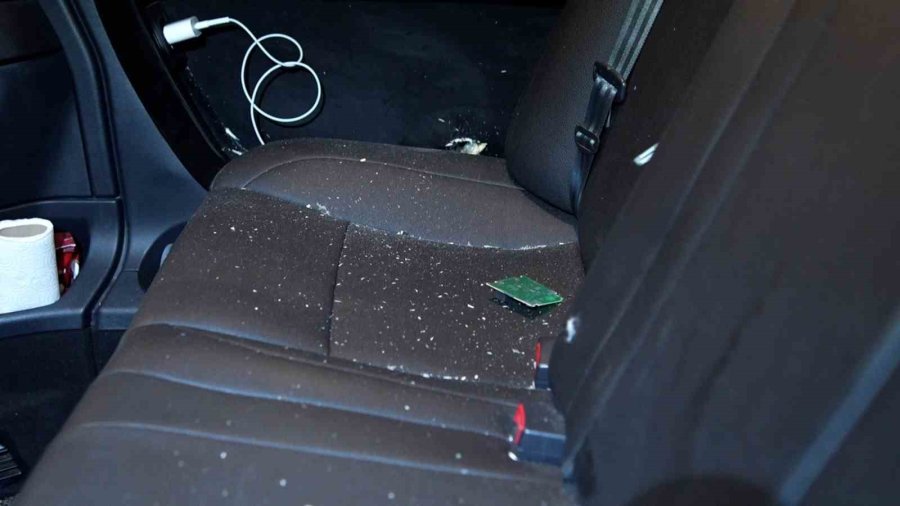 Tarsus Belediye Başkanı Bozdoğan’ın Aracı Kurşunlandı