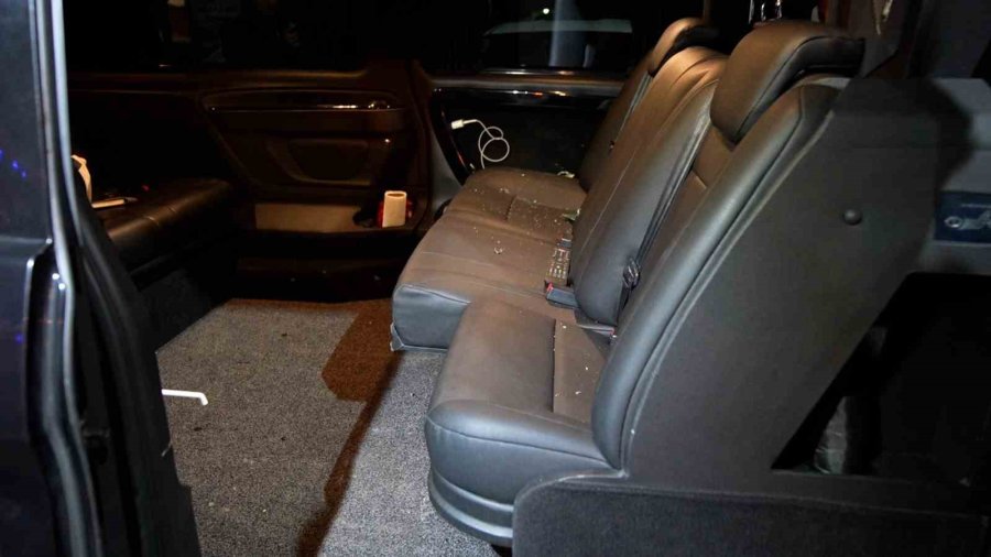 Tarsus Belediye Başkanı Bozdoğan’ın Aracı Kurşunlandı