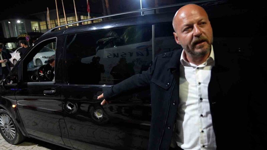 Tarsus Belediye Başkanı Bozdoğan’ın Aracı Kurşunlandı