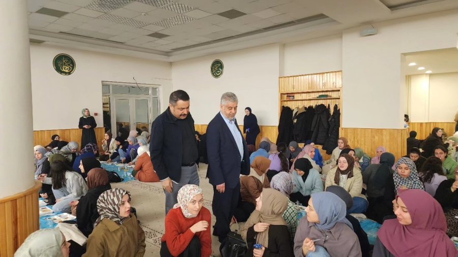 Eskişehir İl Müftülüğünden Üniversite Öğrencilerine İftar Yemeği