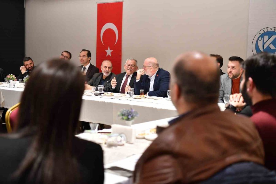 Başkan Büyükkılıç; Kayü’de Öğrencilerle İftar Sofrasında Buluştu