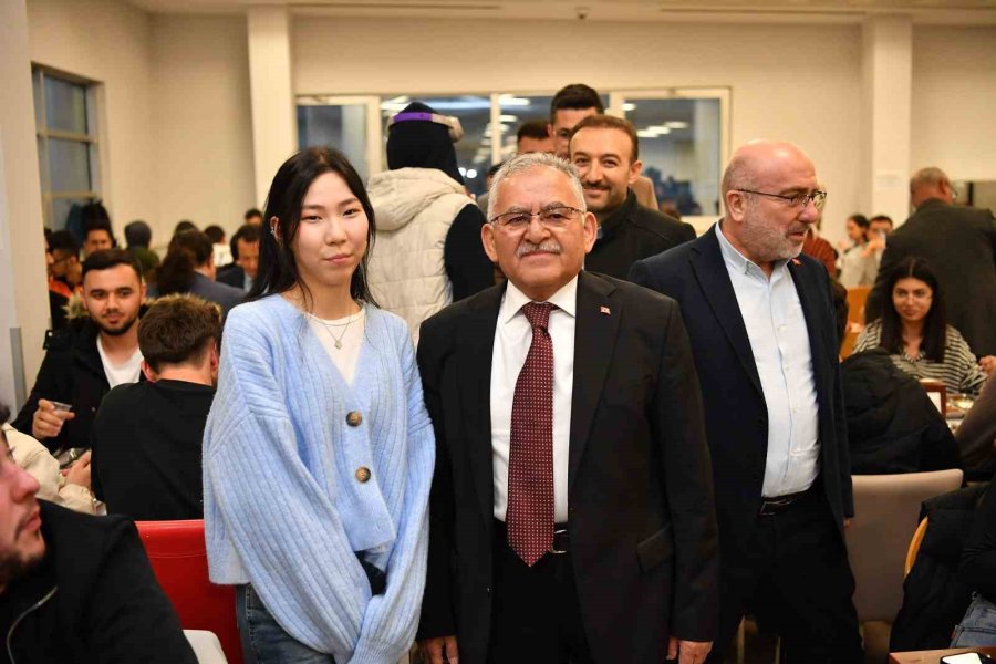 Başkan Büyükkılıç; Kayü’de Öğrencilerle İftar Sofrasında Buluştu