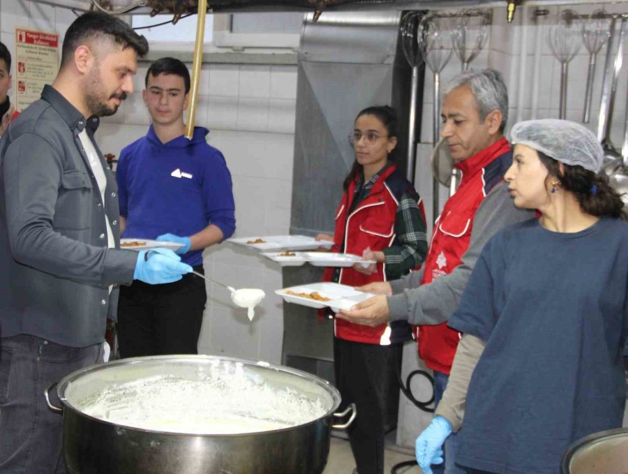 Geçmişten Geleceğe Uzanan El