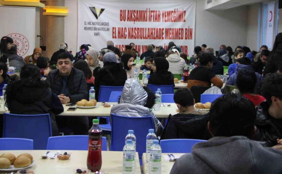 Geçmişten Geleceğe Uzanan El