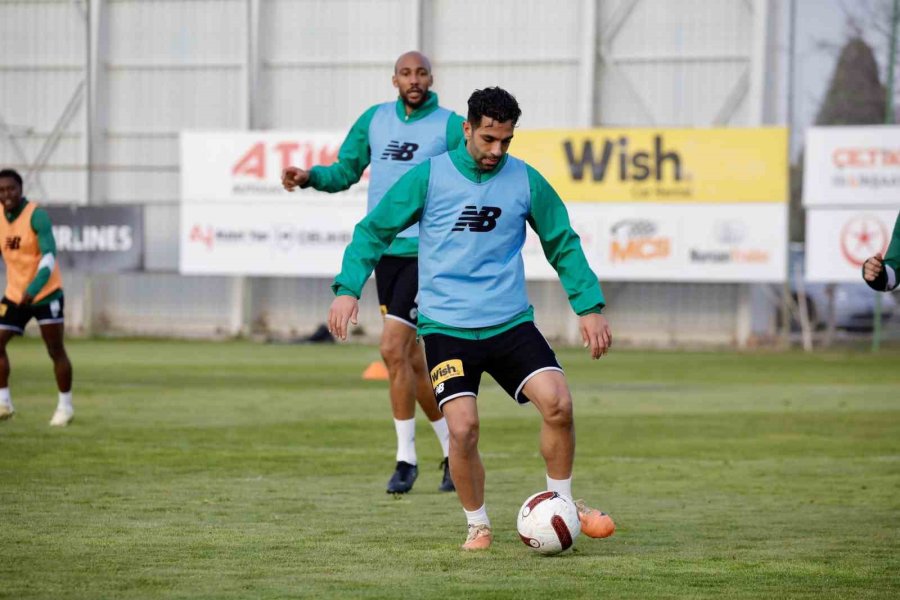 Uğurcan Yazğılı’nın Hedefi Konyaspor’un Efsaneleri Arasına Girmek