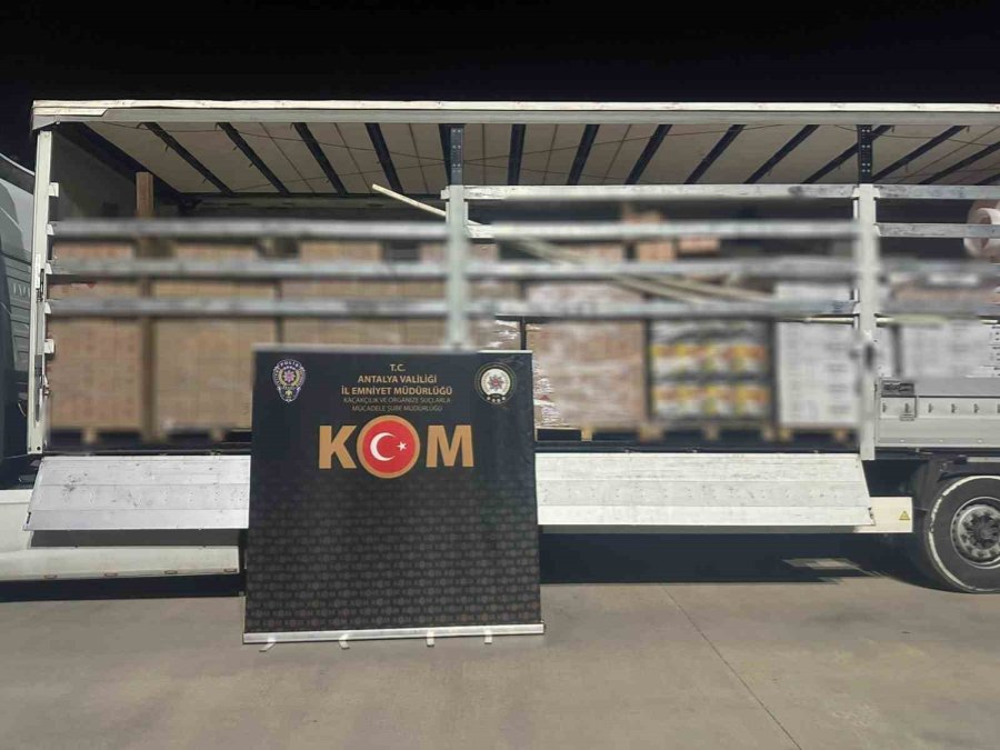 Antalya’da 4 İlçede Kaçakçılık Operasyonu