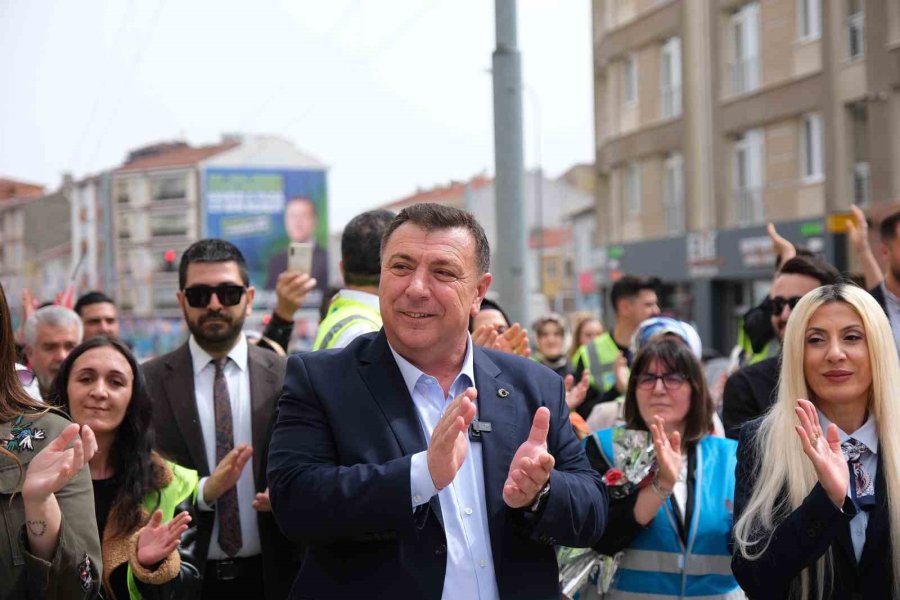 Özkan Alp’den Emek Mahallesi’nde Geleceğe Yatırım