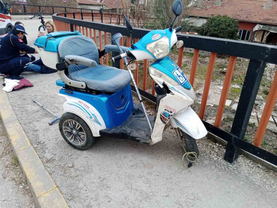 Kazada Yaralanan Alkollü Engelli Sürücü Sağlık Personellerine Zorluk Çıkarttı