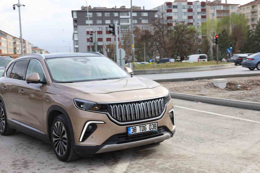 Başkan Büyükkılıç; 150 Milyon Tl’lik Yolu Togg İle Deneyimledi